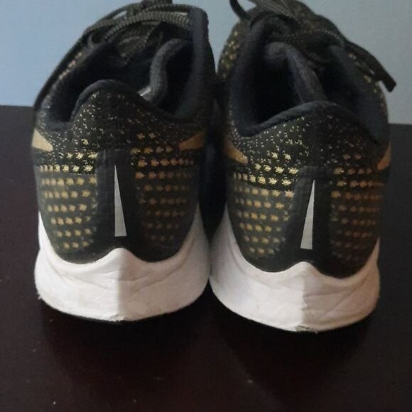 nike zoom pegasus 35 gold